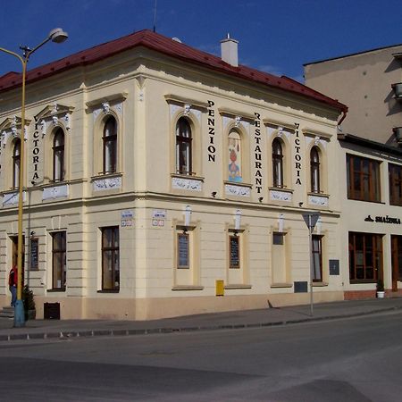 Victoria - Penzion & Restaurant Zvolen Ngoại thất bức ảnh