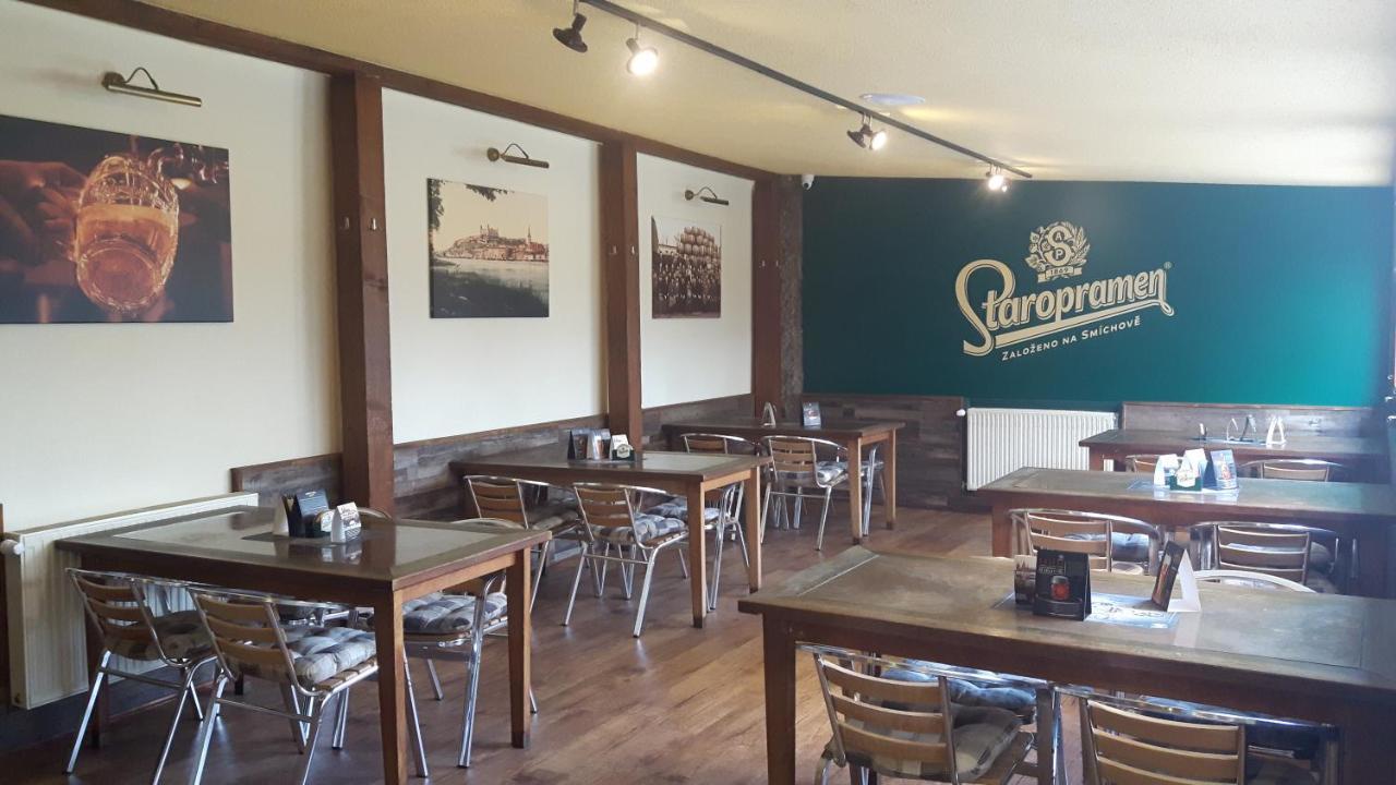 Victoria - Penzion & Restaurant Zvolen Ngoại thất bức ảnh